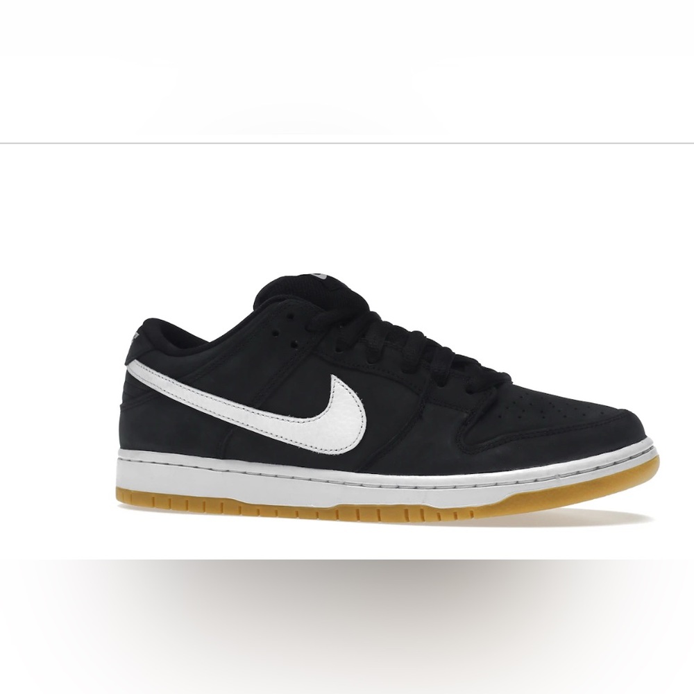 Nike SB Dunk Low Pro - Black & White Label- 6Y/7.5 W